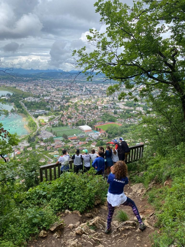 Marie Garret et les montagnards de l'équipe de France en stage à Annecy 3 IMG 20240518 WA00131