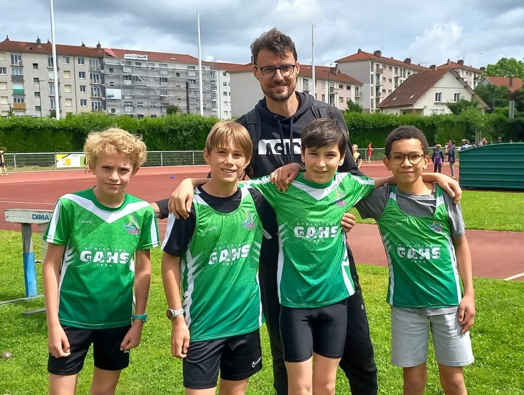 Championnats régionaux de zone Benjamins à Besançon : un relais en or ! 21 20240615 114813