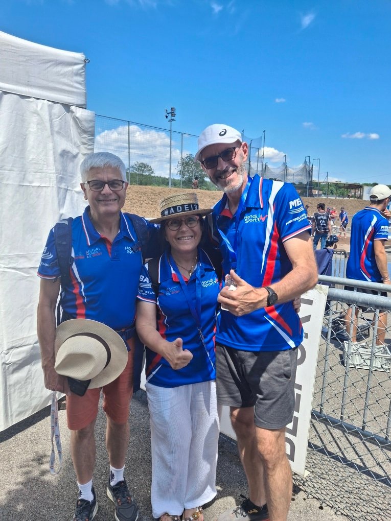 Championnats de France Handisport à Belfort : Julien Casoli remporte 3 médailles accompagné de nos juges et médecin sur le terrain ! 5 Resized 20250712 1425351